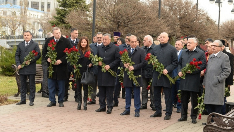 Heydər Əliyevin anadan olmasının 100 illiyinə həsr olunmuş tədbirlərdə iştirak etmək üçün Azərbaycan nümayəndə heyəti Həştərxanda səfərdə olub-