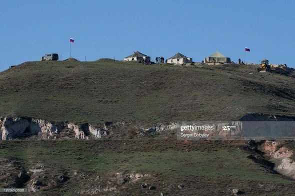 Rusiya ordusu Ermənistan-Azərbaycan sərhədində yerləşdirildi - FOTOLAR