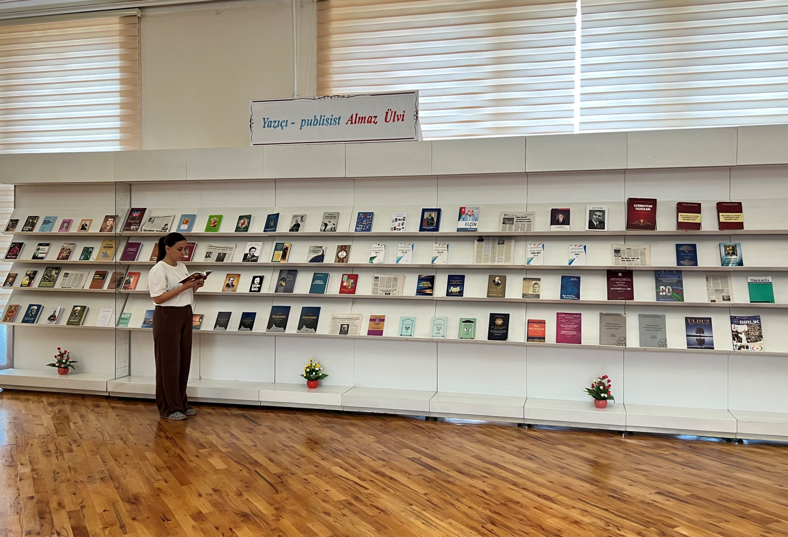 Milli Kitabxanada “Yazıçı-publisist Almaz Ülvi” adlı kitab sərgisi açılıb