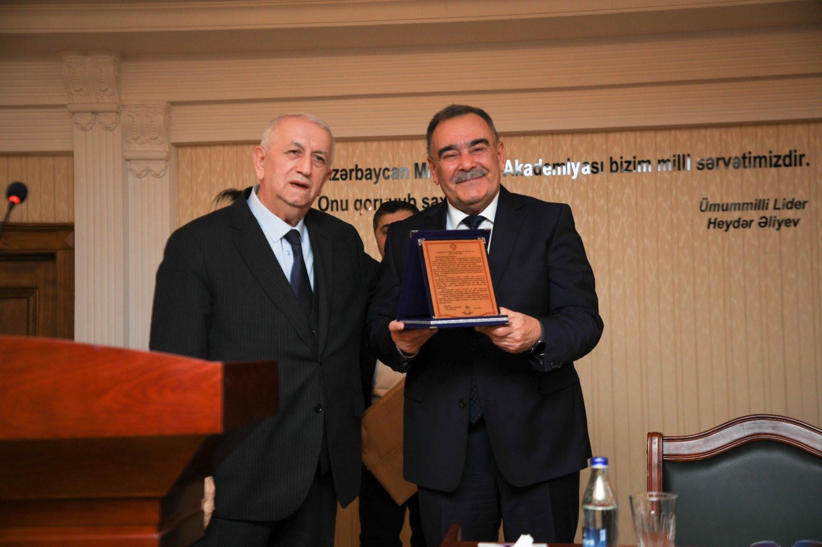 AMEA-nın Gəncə bölməsində professor İbrahim Cəfərovun 70 illik yubileyi keçirilib
