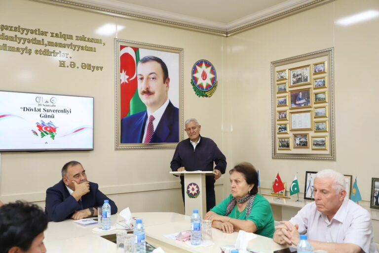Elmi-Tədqiqat İnstitutunda 20 Sentyabr – Dövlət Suverenliyi Gününə həsr olunmuş tədbir keçirilib