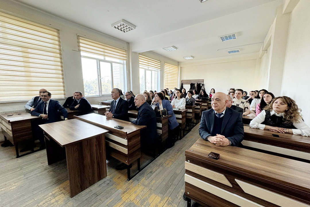 AMEA-nın muxbir üzvü Bakı Dövlət Universitetində ustad dərsi keçib