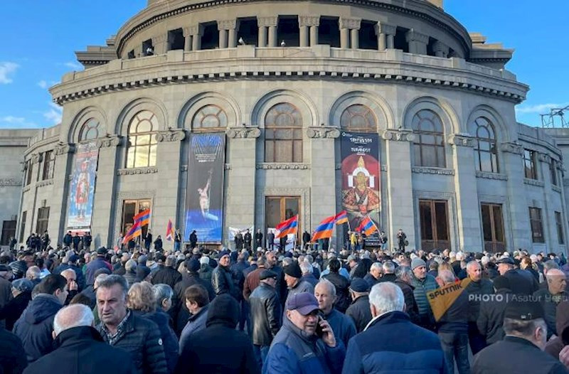 Ermənistanda seçkiöncəsi vəziyyət – Erməni xalqı kimə səs verəcək?