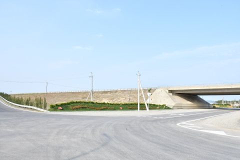 Abşeron rayonunda genişmiqyaslı abadlıq-quruculuq işləri davam etdirilir
