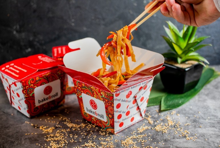 Noodles - Asiya Mətbəxinin Əriştə yeməkləri