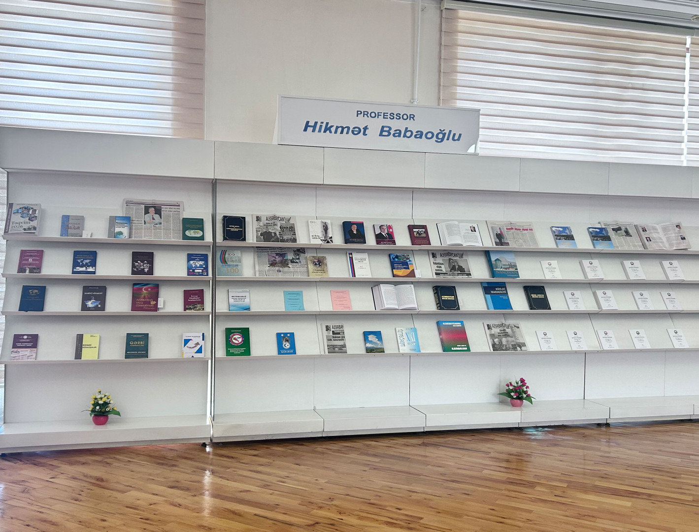 Milli Kitabxanada “Professor Hikmət Babaoğlu” adlı kitab sərgisi istifadəçilərə təqdim olunub
