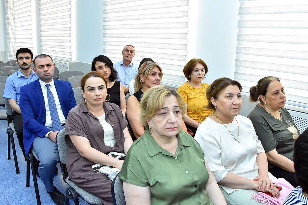 ETN İnformasiya Texnologiyaları İnstitutunda elmi etika məsələlərinə dair müzakirələr aparılıb
