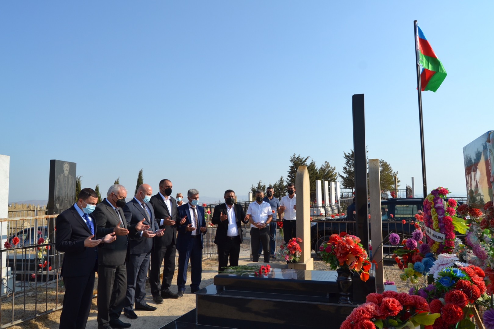 Anım günü münasibəti ilə Füzuli rayonunda şəhid məzarlarının ziyarəti davam edir-