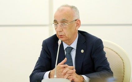 Bizdə vəzifədə olmaq özü, bir növ, dincəlməkdir