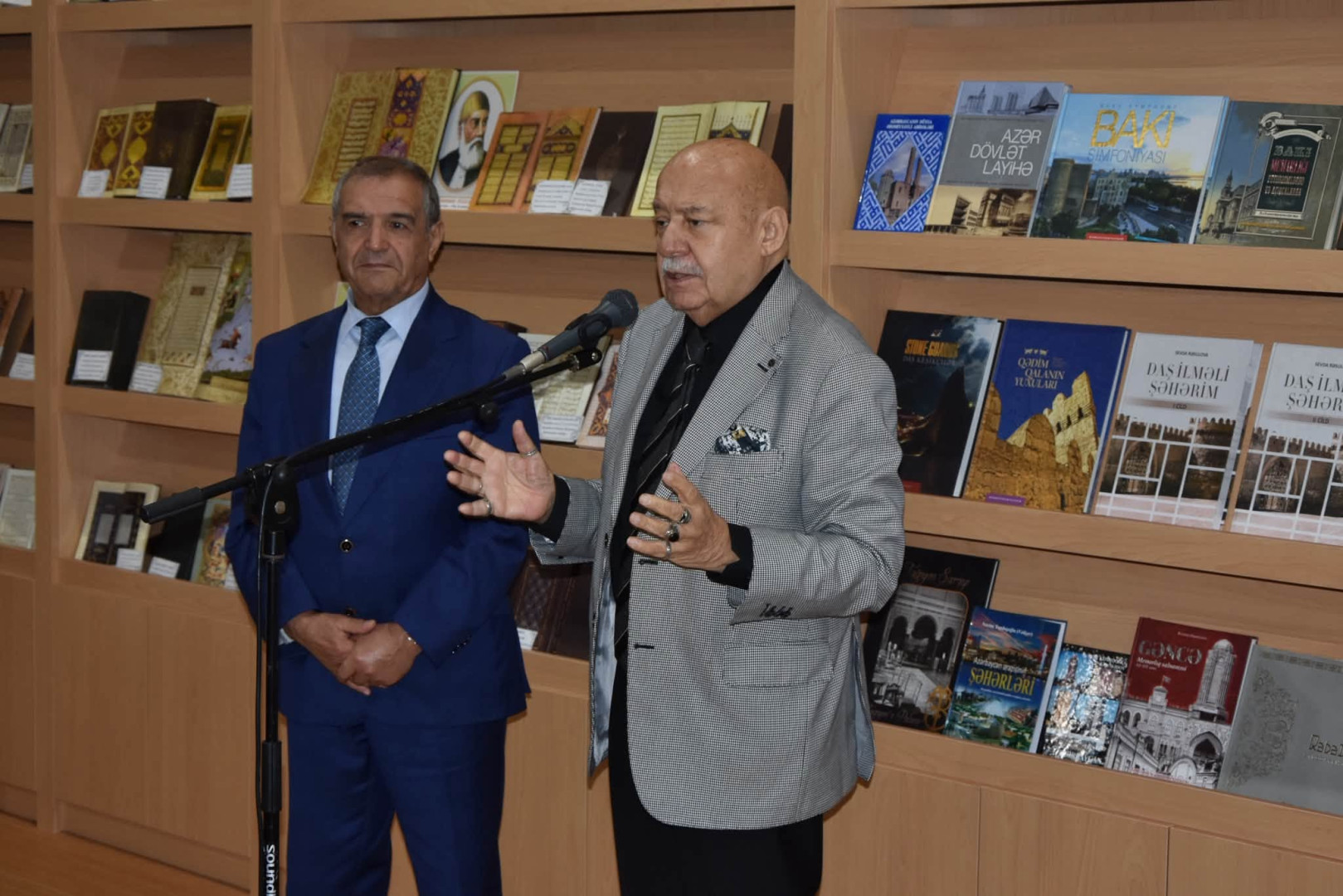 Mədəniyyət Nazirliyi və Milli Kitabxanasının birgə hazırladığı “Şəhərsalma və Memarlıq İli.Biblioqrafiya” kitabının və eyniadlı elektron məlumat bazasının təqdimatı keçirilib