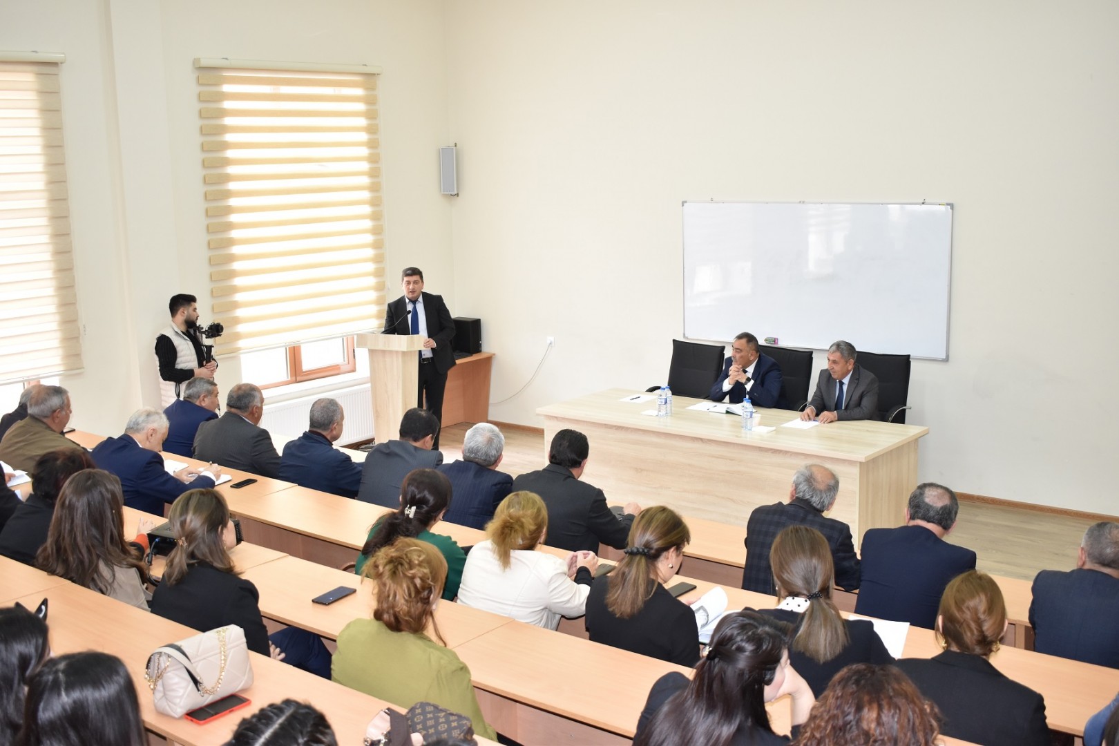 ADAU-da “Qarabağın təbiəti və ekologiyası” adlı kitabın təqdimatı keçirilib