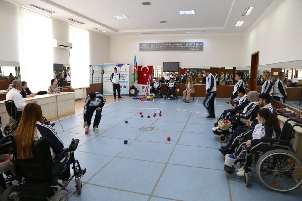 Könül Nurullayeva Boccia İdman Federasiyasının idmançı və rəhbər heyəti ilə görüşüb