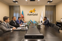 “AzerGold” QSC-də Somali İnkişaf və Yenidənqurma Bankının baş direktoru ilə görüş keçirilib