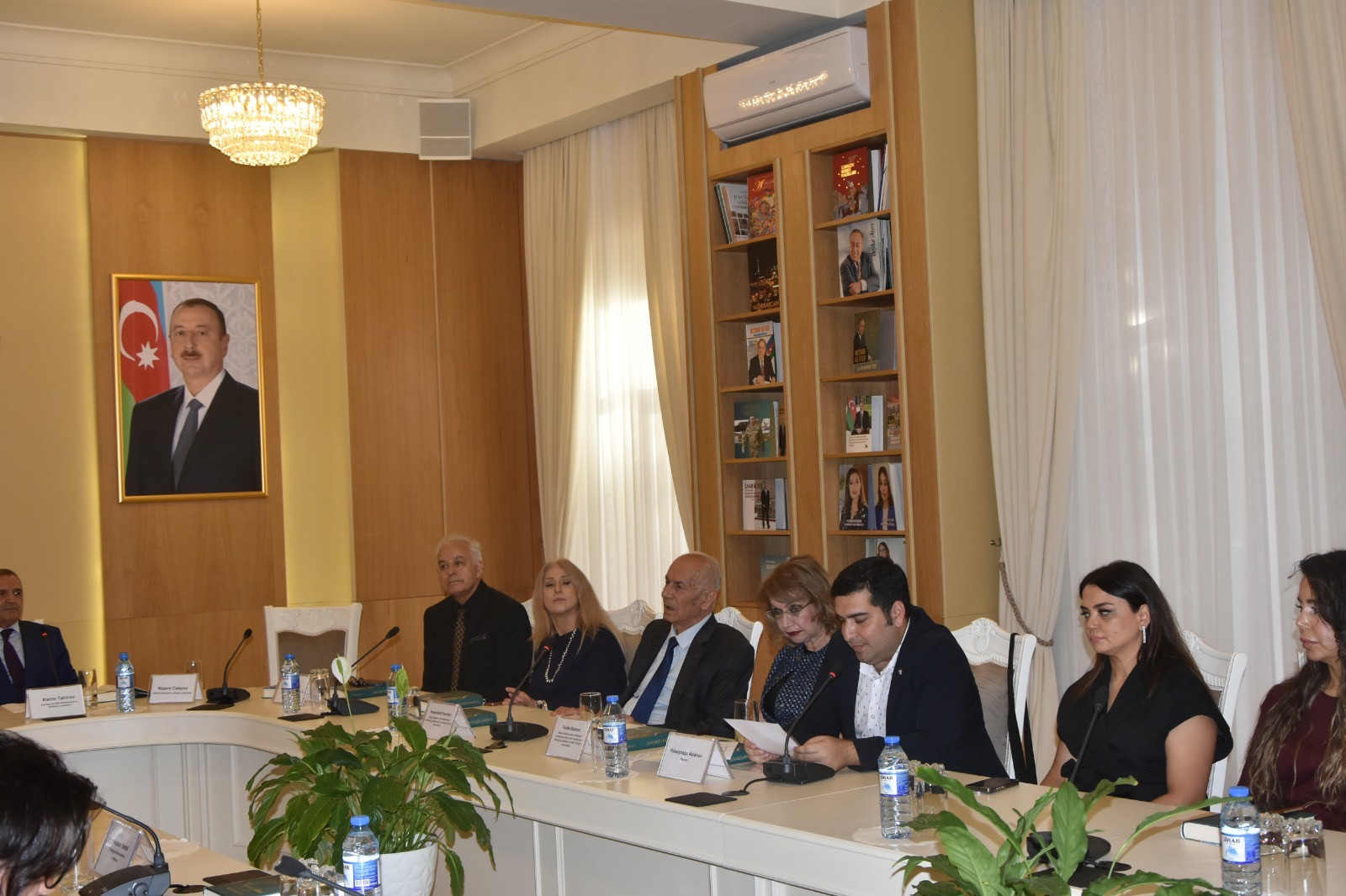 Milli Kitabxanada “Xaqani Şirvani. Biblioqrafiya”kitabının təqdimat mərasimi keçirilib