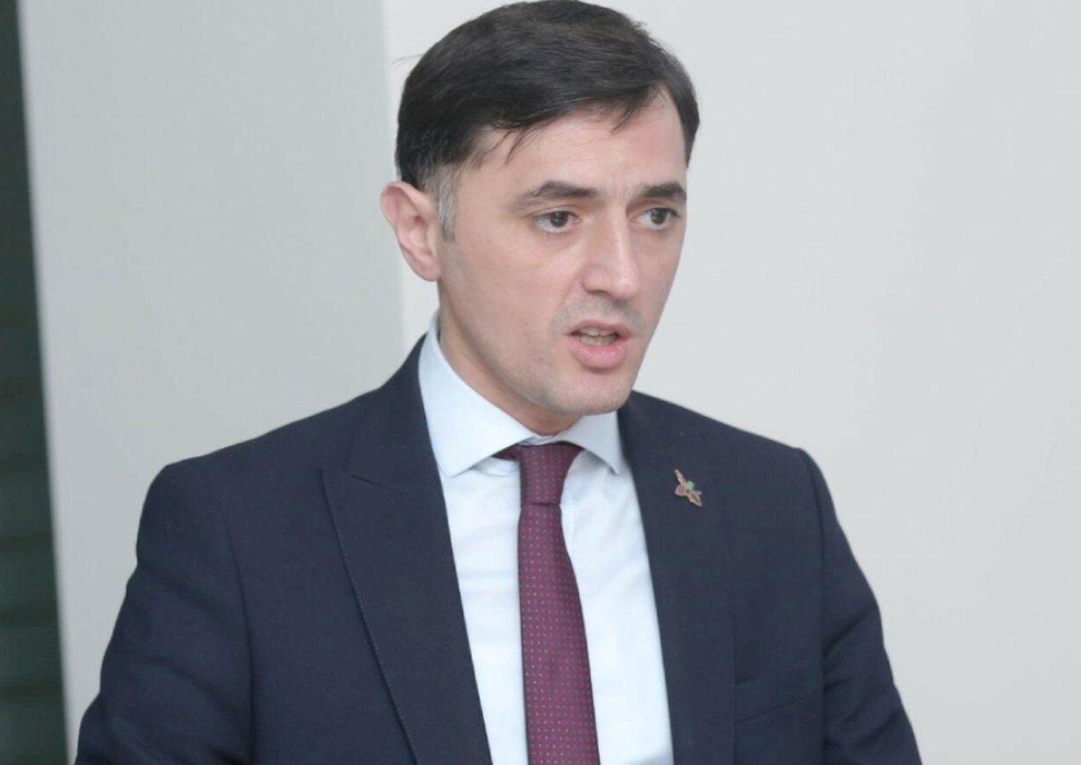 "Saatbaşı maaşın məqsədi insanların daha yaxşı yaşamasını təmin etmək deyil" —