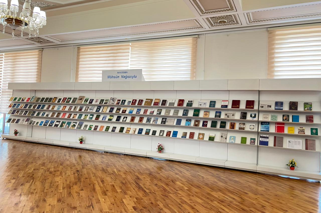 Milli Kitabxanada “Akademik Möhsün Nağısoylu” adlı ənənəvi kitab sərgisi istifadəçilərə təqdim olunub