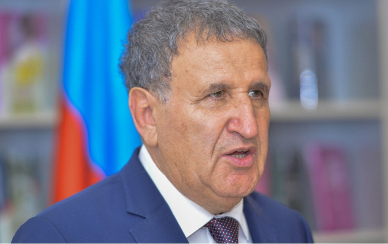 AMEA-da hökm sürən plagiatlıqla hara gedirik? -