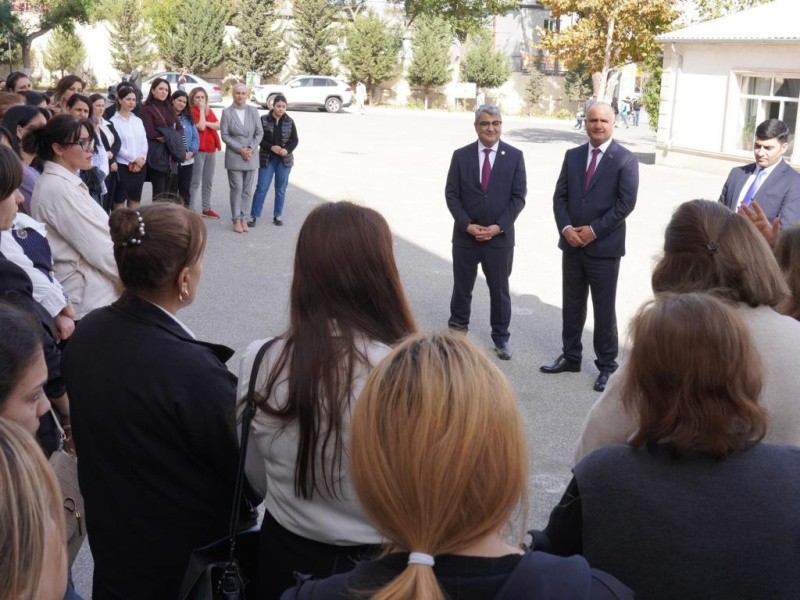 Deputatın sakinlərlə növbəti görüşü