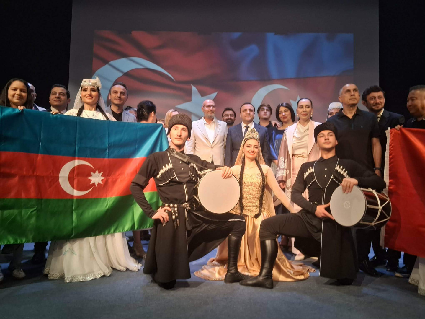 Antalyada "Azərbaycan İncəsənət Həftəsi" çərçivəsində Azərbaycan sənətçilərinin iştirakı ilə konsert proqramı təşkil edilib