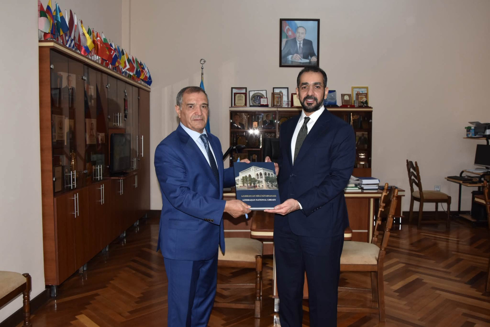 Birləşmiş Ərəb Əmirlikləri Nəşriyyatçılar Assosiasiyasının icraçı direktoru Raşid Əl-Kusu Milli Kitabxanada olub