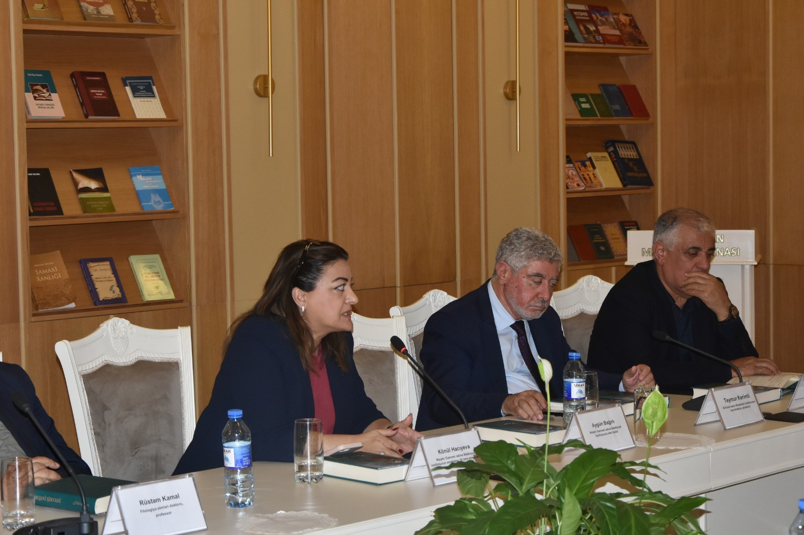 Milli Kitabxanada “Xaqani Şirvani. Biblioqrafiya”kitabının təqdimat mərasimi keçirilib