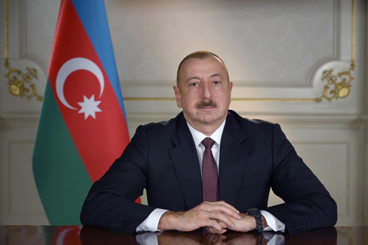 Həkimləri Təkmilləşdirmə İnstitutunun əməkdaşları təltif edilib