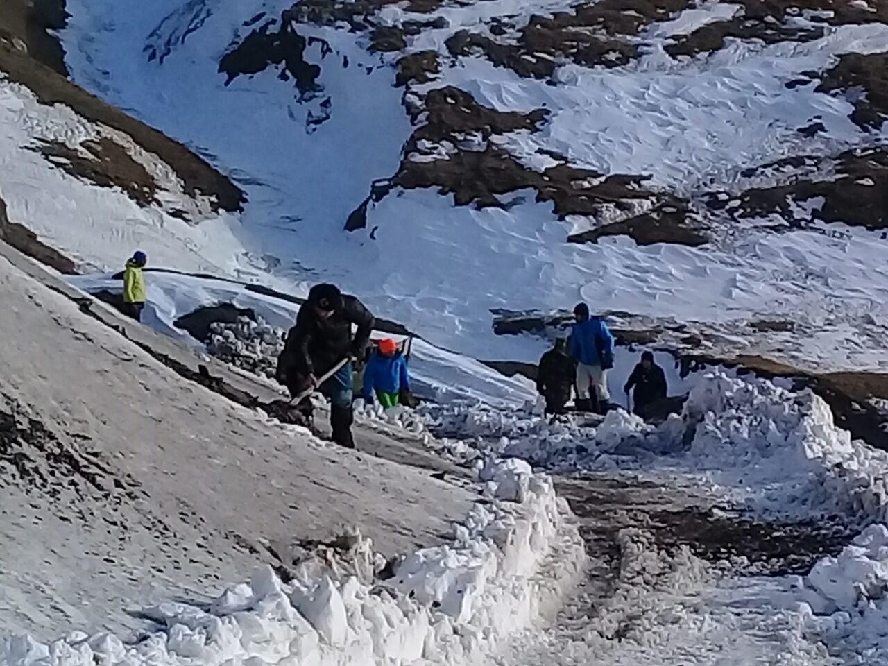 İtkin düşən alpinistlərin hərəkət qrafiki: axtarışdan