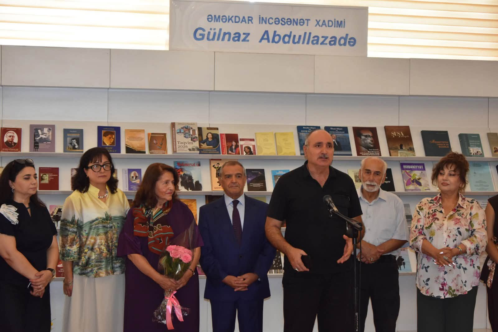 Milli Kitabxanada Bakı Musiqi Akademiyasının elmi-tədqiqat və yaradıcılıq işləri üzrə prorektoru, bəstəkar-musiqişünas, filosof, fəlsəfə elmləri doktoru, professor Gülnaz Abdullazadənin 80 illik yubileyinə həsr olunmuş tədbir keçirilib