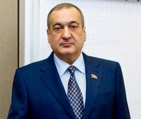 Eldar Quliyev özünə məxsus binanı sədri olduğu Azərbaycan Ağsaqqallar Şurasına icarəyə verib-