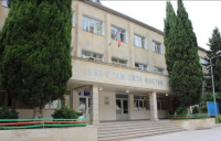 Bakıda direktora etiraz edən şagirdlər dərsə getmədi -