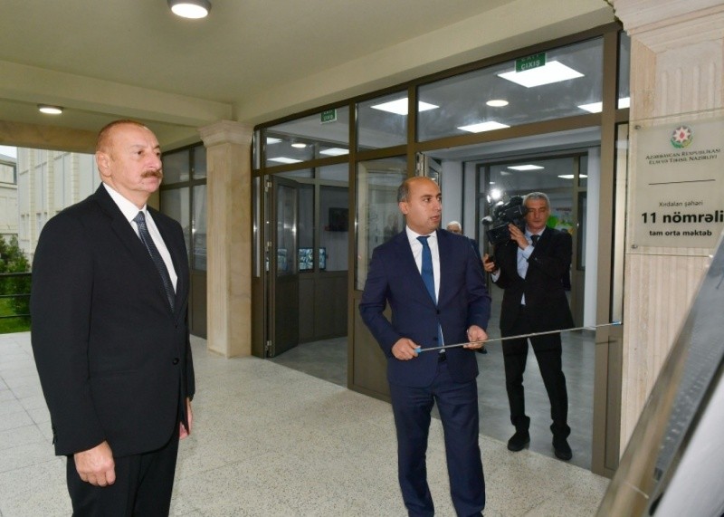 Prezident Xırdalan şəhər 11 nömrəli tam orta məktəbin yeni binasının açılışında iştirak edib