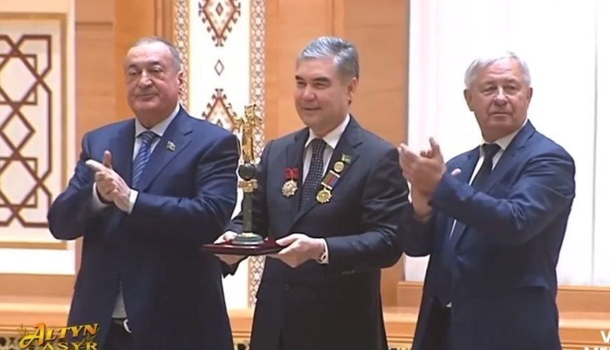 Eldar İsmayılov Eldar Quliyevə etiraz etdi,Ağsaqqallar Şurasının sədri isə...