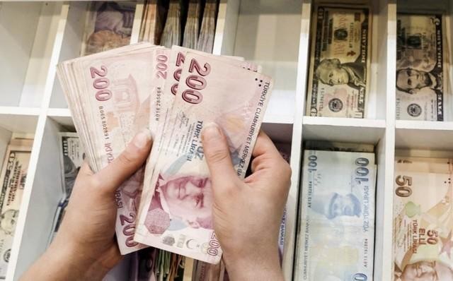 Türk lirəsi niyə ucuzlaşır? – “İdxalın ixracı üstələməsi, investisyanın ölkədən çıxması...”