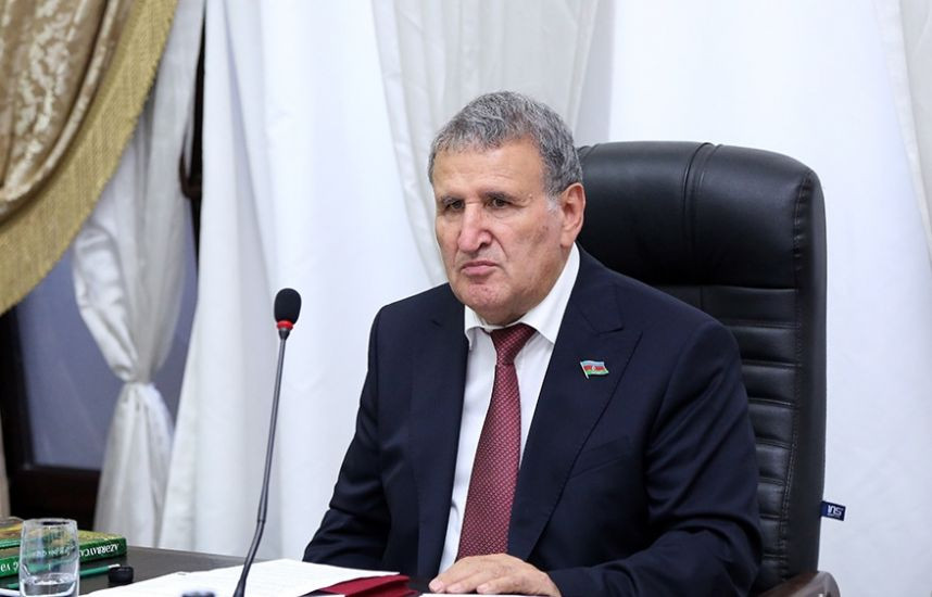 "İsa Həbibbəyli qızının qızıl-zinət əşyalarının oğurlanmasından və bir milyondan danışdı