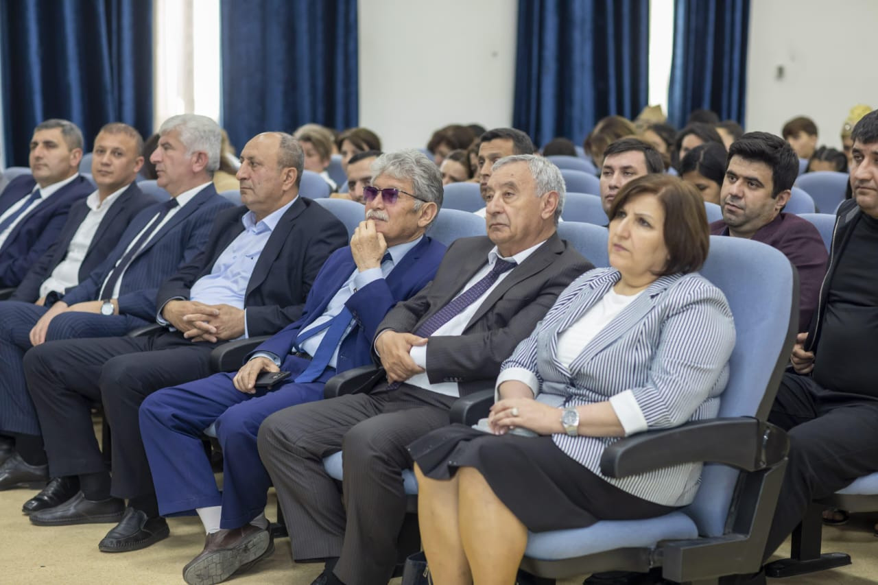 Şəmkirdə sözün günəşi yenidən doğdu:Poeziyanın işığında bir məktəb, bir xalq, bir millətin yaddaşı dilə gəldi