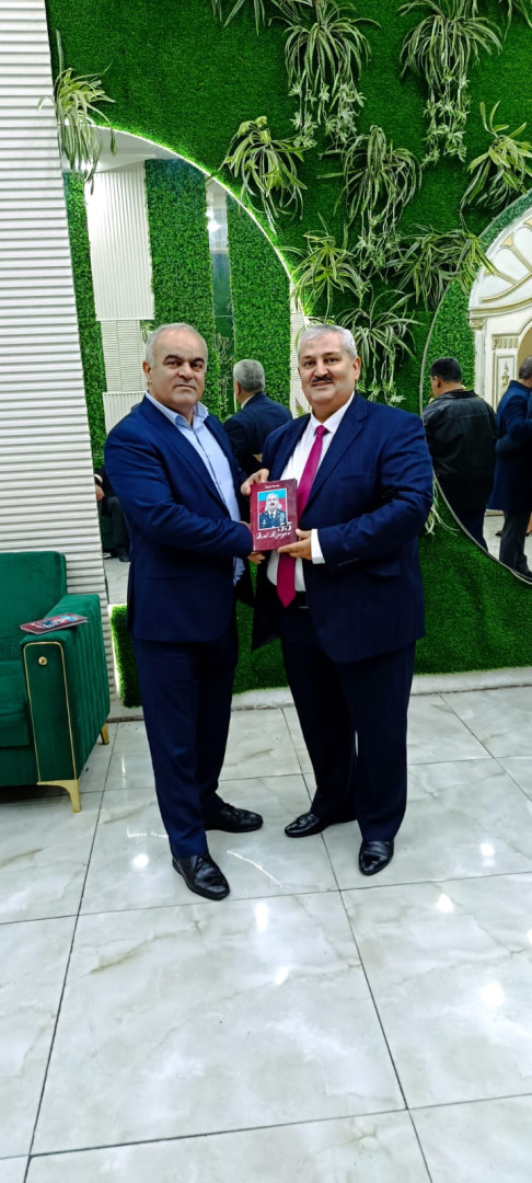 Elşad Baratın yeni kitabı təqdim edildi