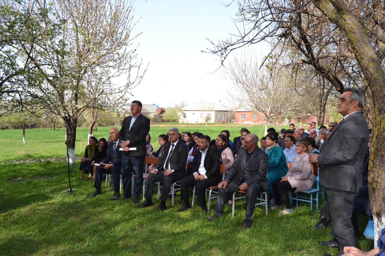 Füzuli RİH başçısı Şükürbəyli kəndində vətəndaşlarla görüşüb