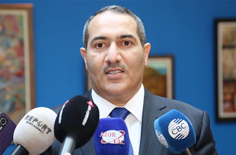 Mədəniyyət Nazirliyinin vəzifəli əməkdaşı Bakıda özünə obyekt tikdirib