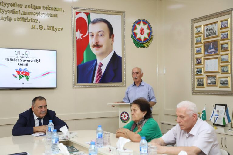 Elmi-Tədqiqat İnstitutunda 20 Sentyabr – Dövlət Suverenliyi Gününə həsr olunmuş tədbir keçirilib