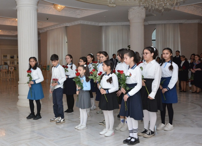 Abşeron RİH-nin təşəbbüsü ilə "Ümummilli Lider Heydər Əliyev və dövlət uşaq siyasəti" mövzusunda konfrans keçirilib