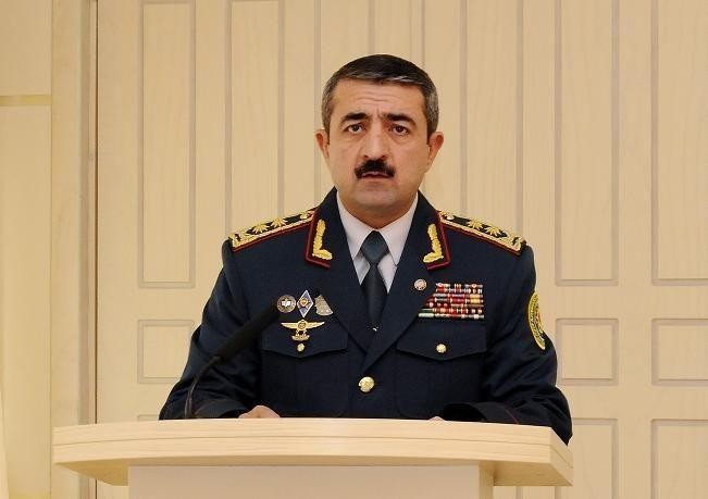 Elçin Quliyev müşavirə zamanı rəisi işdən çıxardl