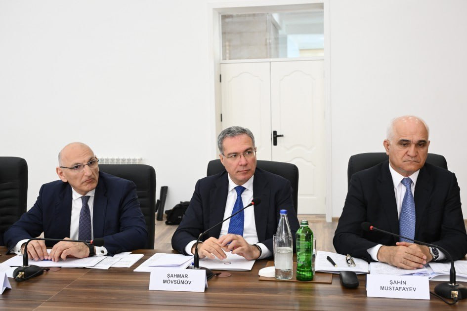 Samir Nuriyev Ağdərədə mühüm iclas keçirdi