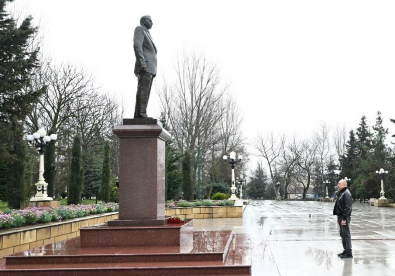 İlham Əliyev Şamaxıya getdi