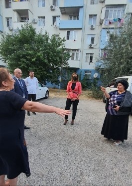 Deputat Könül Nurullayeva rayon sakinlərinin qarşılaşdığı problemlərlə maraqlanıb