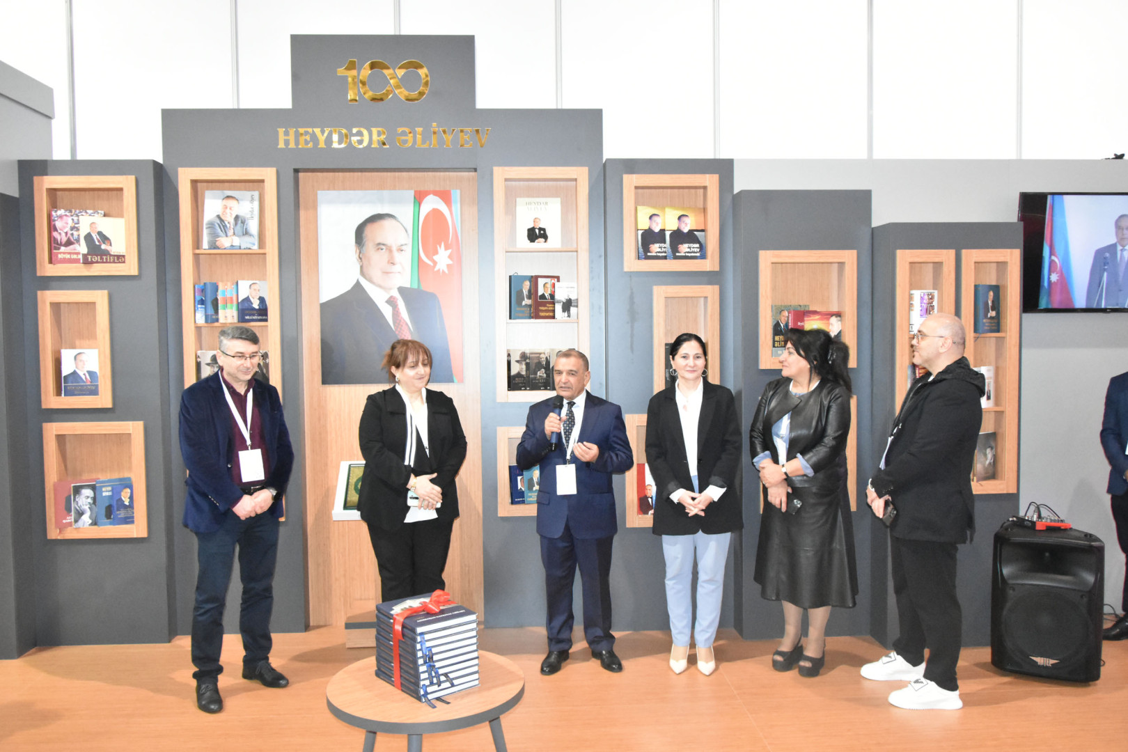 Bakı Ekspo Mərkəzində “Azərbaycan Milli Kitabxanası” fotoalbomunun təqdimat mərasimi keçirilib