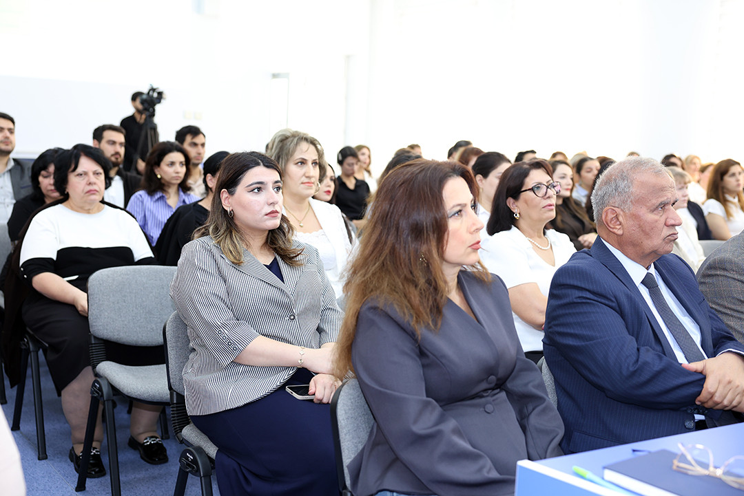 Dünyaşöhrətli alim Erol Qelenbe İnformasiya Texnologiyaları İnstitutunun elmi seminarında məruzə edib