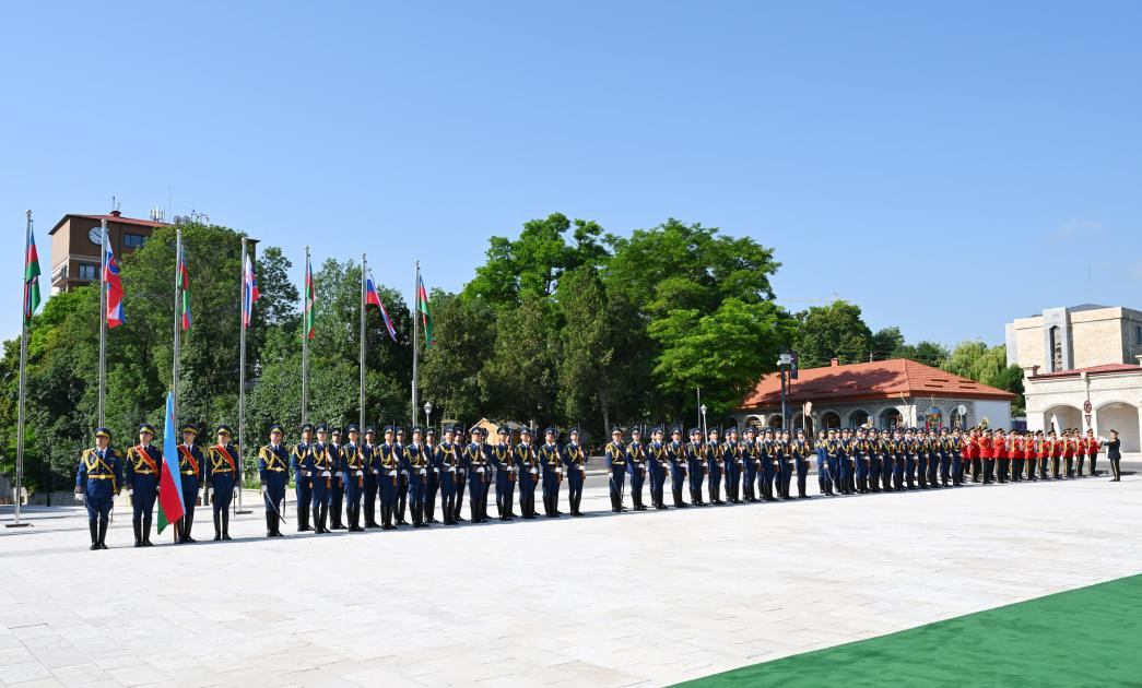 Şuşada İlham Əliyevin Slovakiya Prezidenti ilə təkbətək görüşü olub -