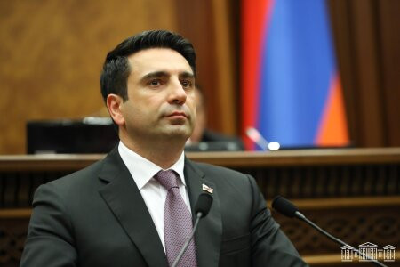 “Azərbaycanla sülh seçkidə həll olunacaq” - "Ermənistanda siyasi qüvvələr iki qrupa bölünüb..."