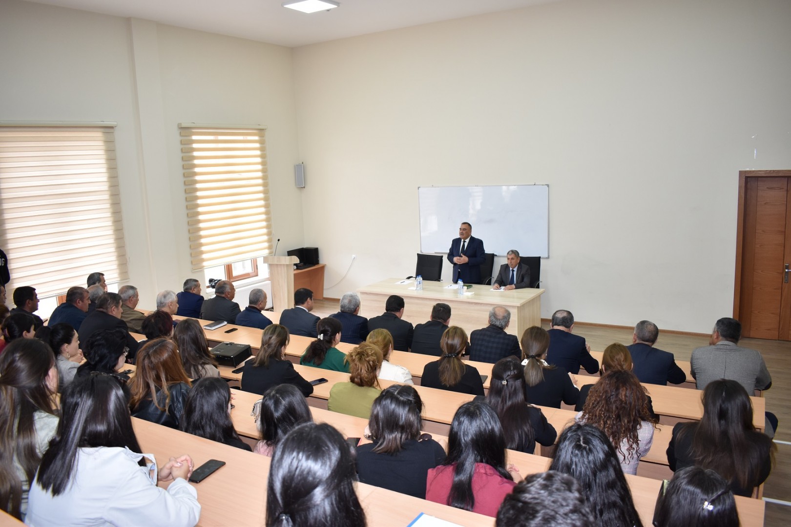 ADAU-da “Qarabağın təbiəti və ekologiyası” adlı kitabın təqdimatı keçirilib