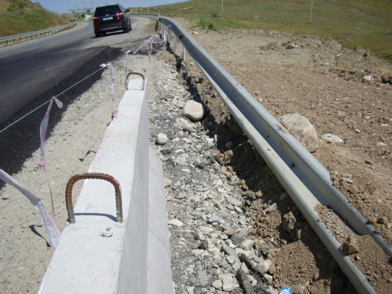 Yol çəkilişindəki kobud pozuntular fəsadını verir –Şamaxı yolunda...